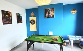 Home In Woodhouse, Leeds,Free 4 Car Parking,Free Wifi